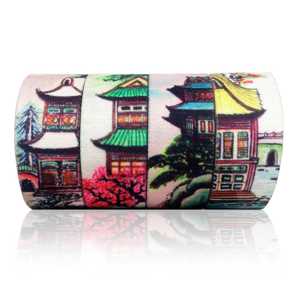 4 straps all have the same theme of a Tokyo type dwelling. The base colors are white/light grey and the homes are vibrant in blue, yellow, white and green. 